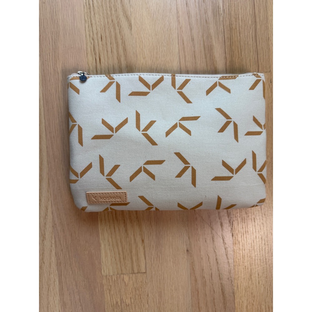 KOSKELA Qantas Amenity Pouch Unisex Cream Ochre Geometric Canvas Small